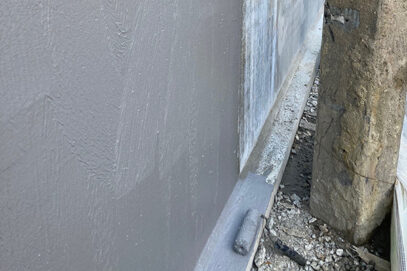 Vandtætningsmembran rulles på